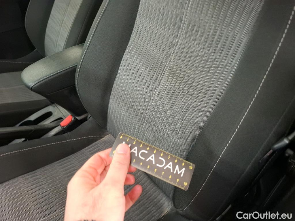  Opel  Corsa  F Elegance Business 1.2 75CV BVM5 E6d #14