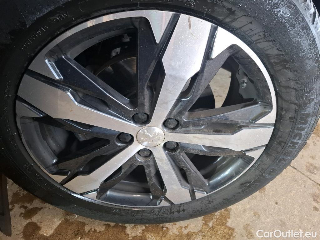  Peugeot  3008 PEUGEOT  / 2020 / 5P / SUV PureTech 180 S&S EAT8 GT Pack #22