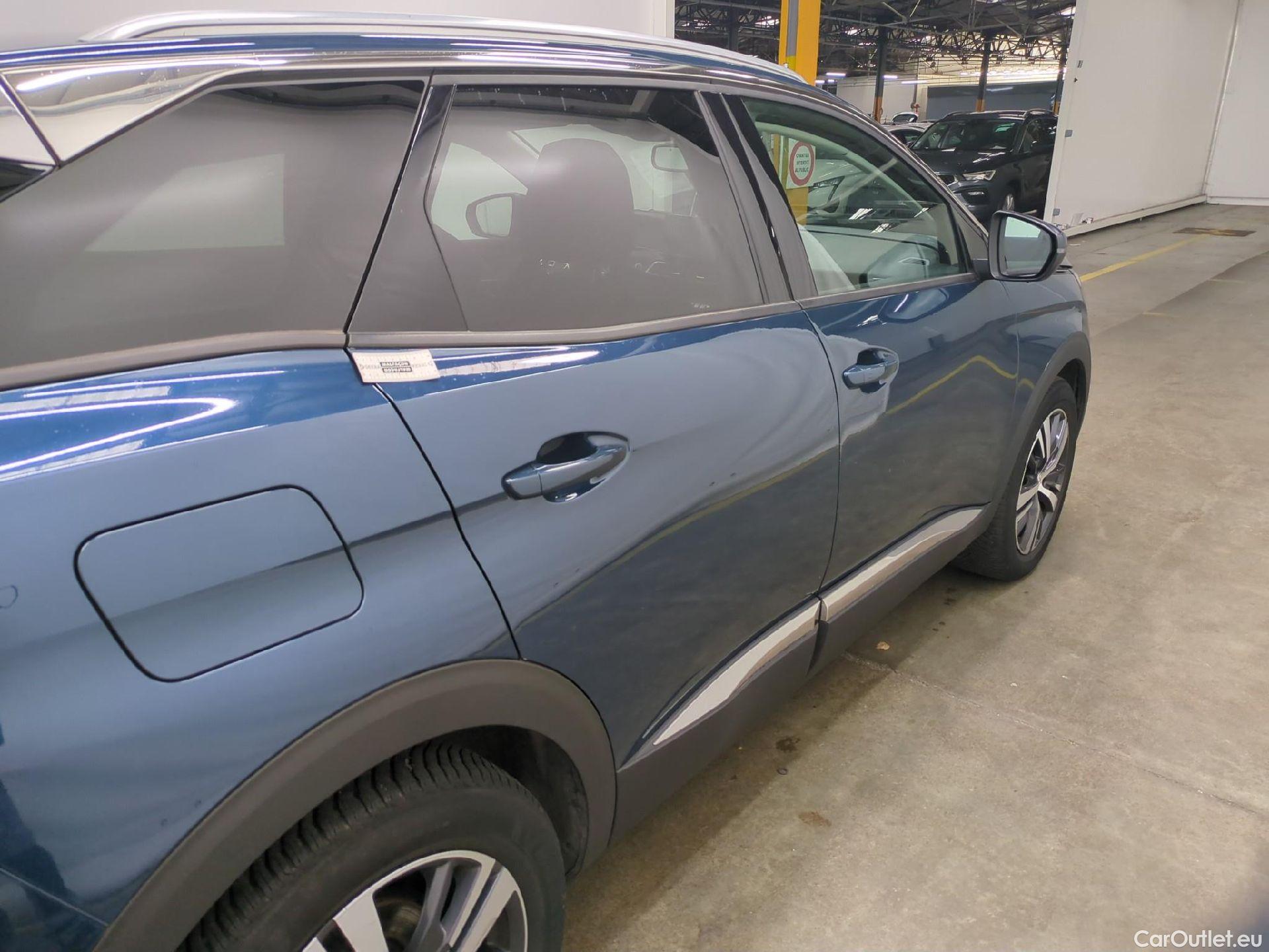  Peugeot  3008  Allure Pack 1.5 HDi 130CV BVM6 E6d #50