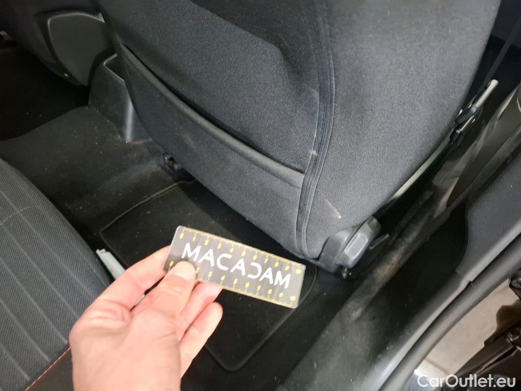  Peugeot  2008  Active Pack 1.5 HDi 110CV BVM6 E6d #15