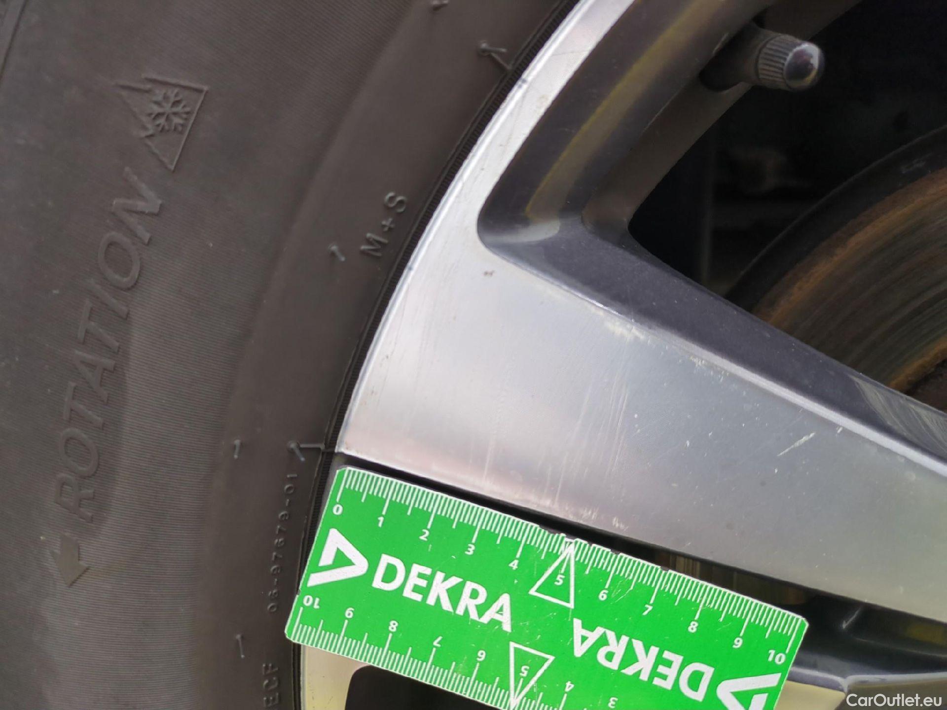  Peugeot  3008  Allure Pack 1.5 HDi 130CV BVM6 E6d #19