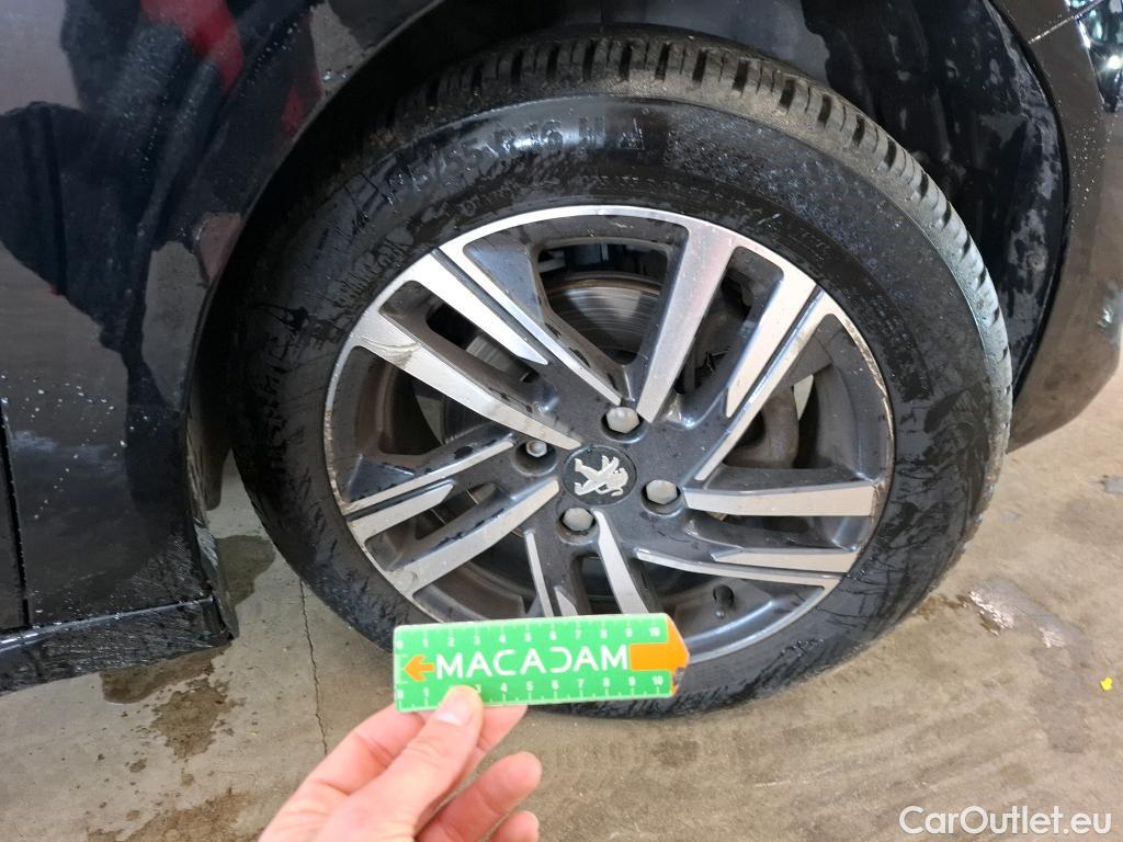  Peugeot  208  Allure Business 1.5 HDi 100CV BVM6 E6d #1