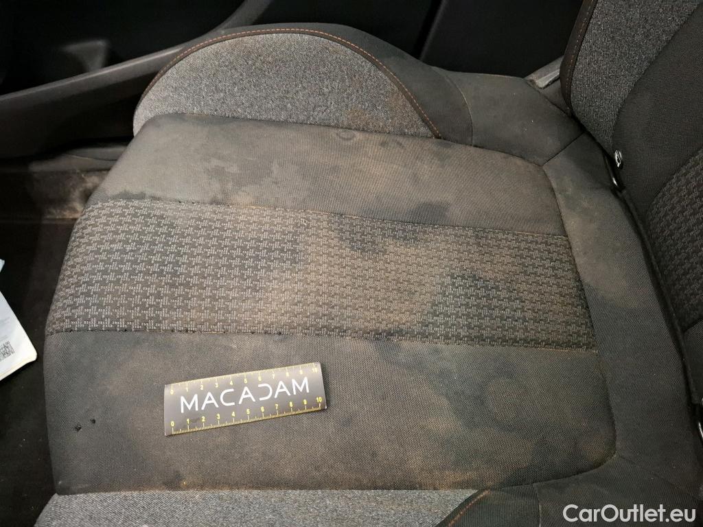  Peugeot  3008  Active Pack 1.5 HDi 130CV BVA8 E6d #31