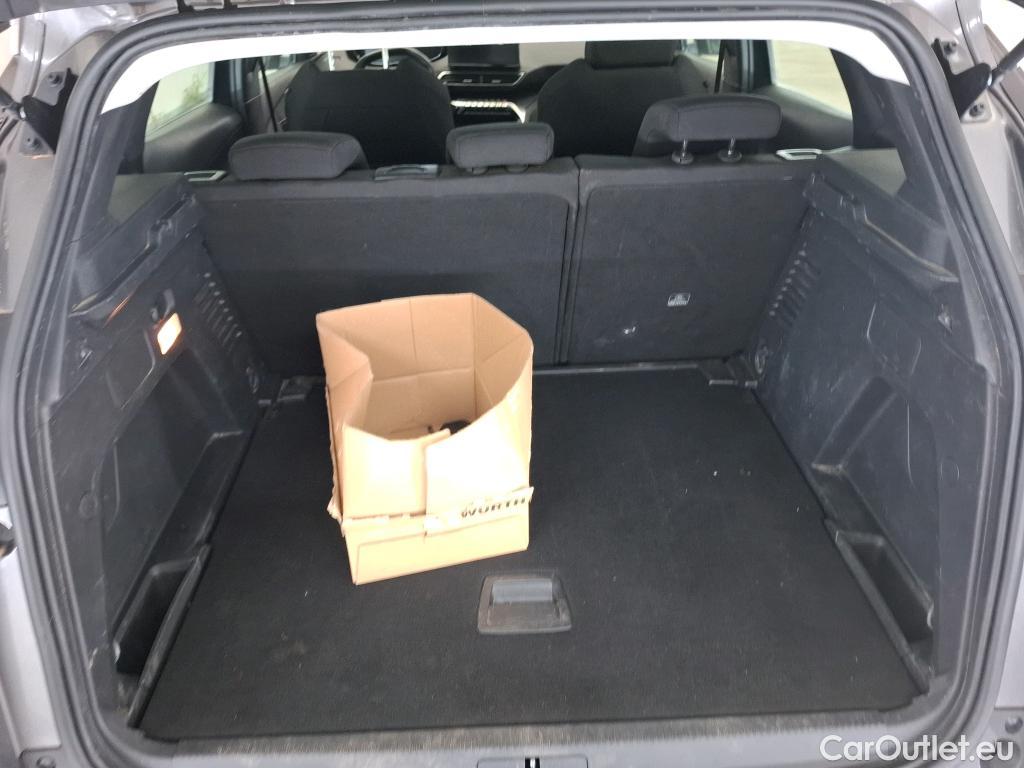  Peugeot  3008  Active Pack 1.5 HDi 130CV BVA8 E6d #11