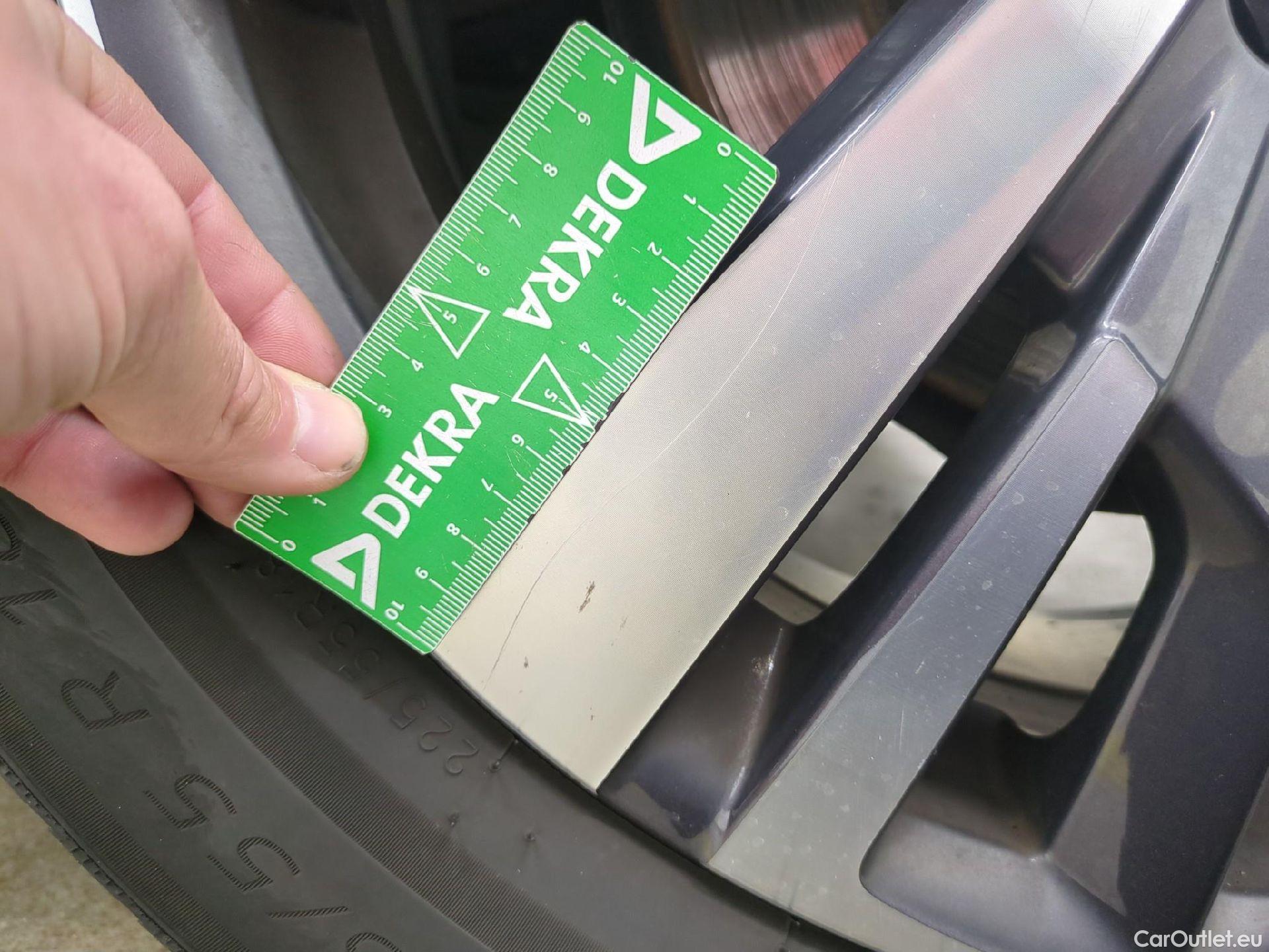  Peugeot  3008  Allure Pack 1.5 HDi 130CV BVM6 E6d #18