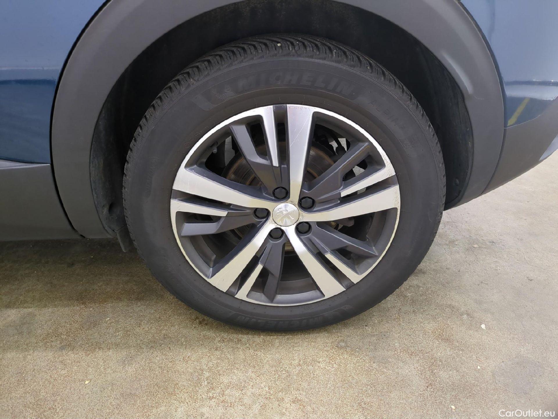  Peugeot  3008  Allure Pack 1.5 HDi 130CV BVM6 E6d #17