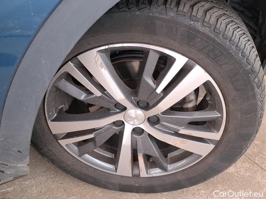  Peugeot  3008  Allure Pack 1.5 HDi 130CV BVA8 E6d #26