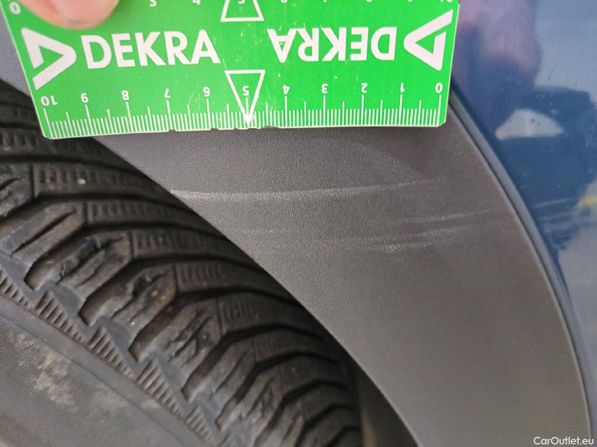  Peugeot  3008  Allure Pack 1.5 HDi 130CV BVM6 E6d #52