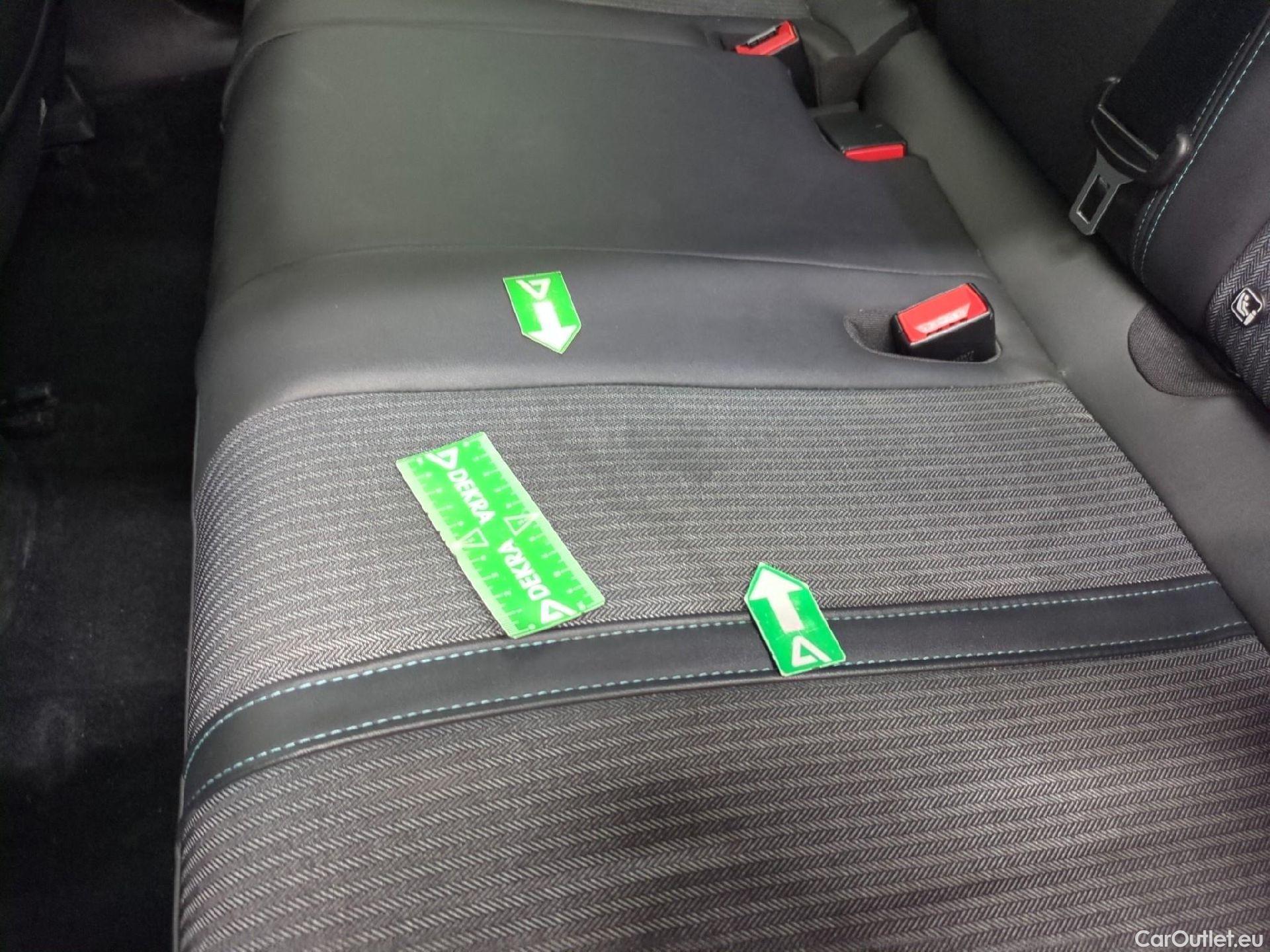  Peugeot  3008  Allure Pack 1.5 HDi 130CV BVM6 E6d #14