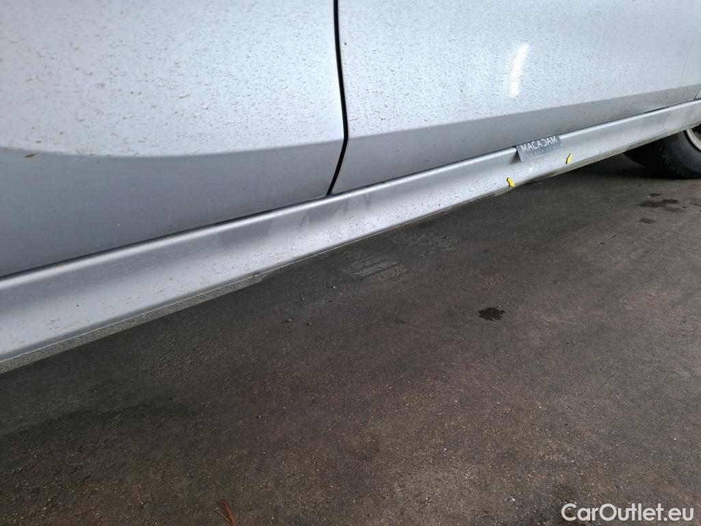  Opel  Corsa  F Elegance Business 1.2 75CV BVM5 E6d #3