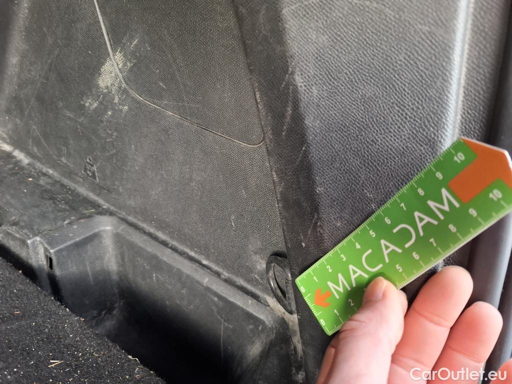  Peugeot  3008  Allure Pack 1.5 HDi 130CV BVA8 E6d #120