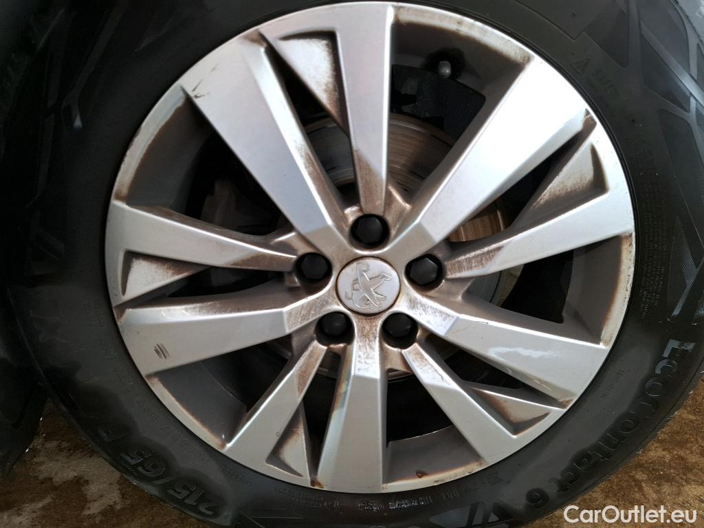  Peugeot  5008  Active Business 1.5 HDi 130CV BVA8 E6d #42