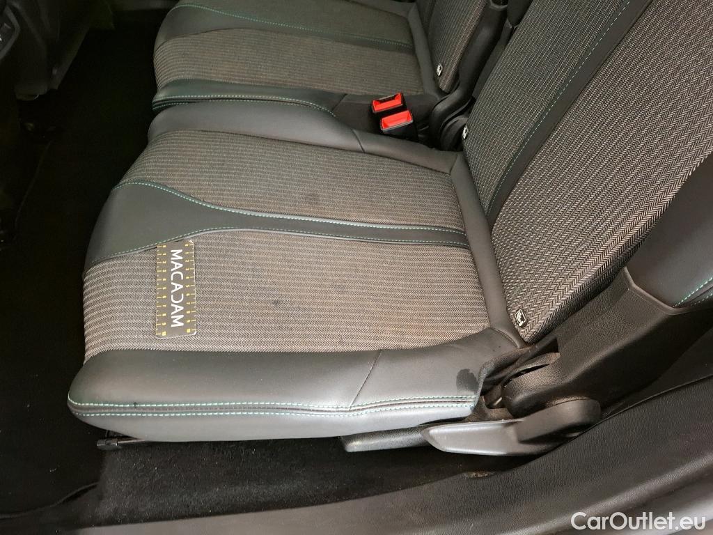  Peugeot  5008  Allure 1.5 HDi 130CV BVA8 7 Sieges E6d #36