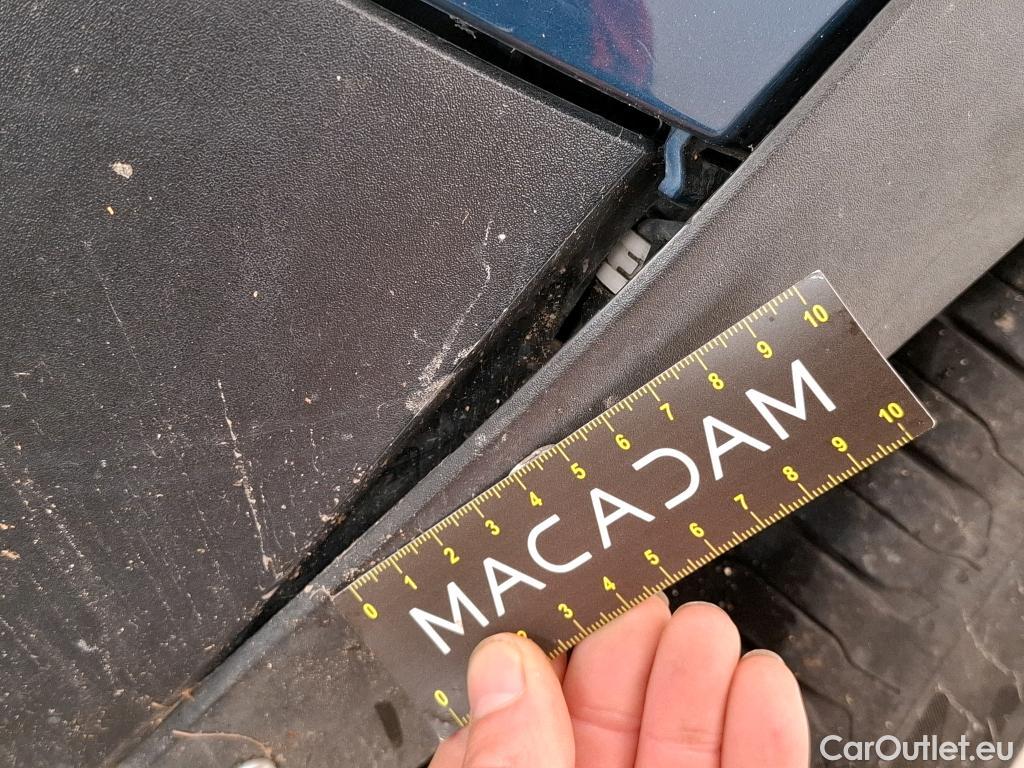  Peugeot  3008  Allure Pack 1.5 HDi 130CV BVA8 E6d #90