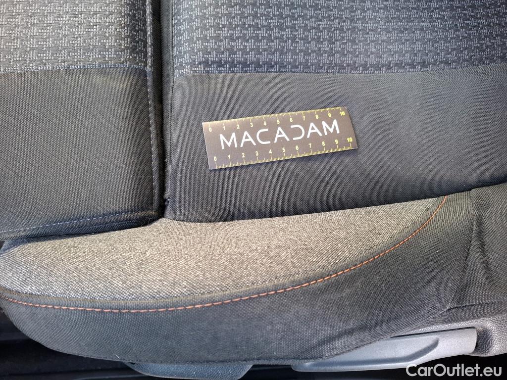  Peugeot  5008  Active Pack 1.5 HDi 130CV BVA8 7 Sieges E6d #6