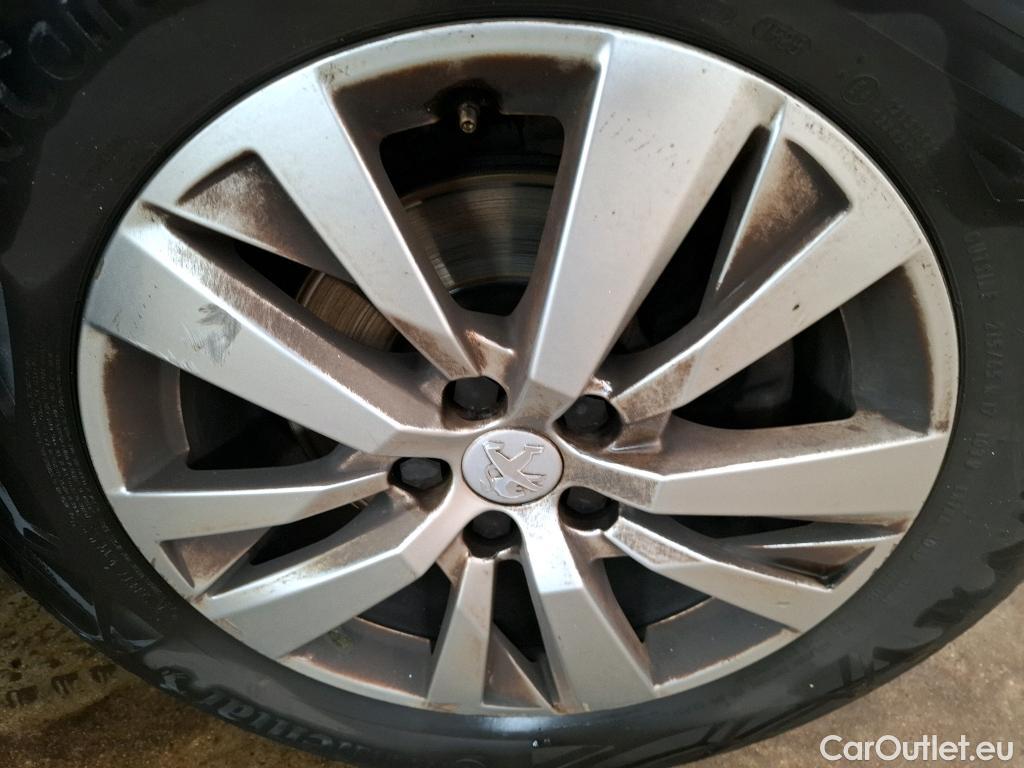  Peugeot  5008  Active Business 1.5 HDi 130CV BVA8 E6d #39