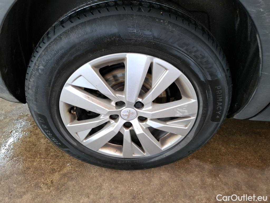  Peugeot  5008  Active Business 1.5 HDi 130CV BVA8 E6d #17