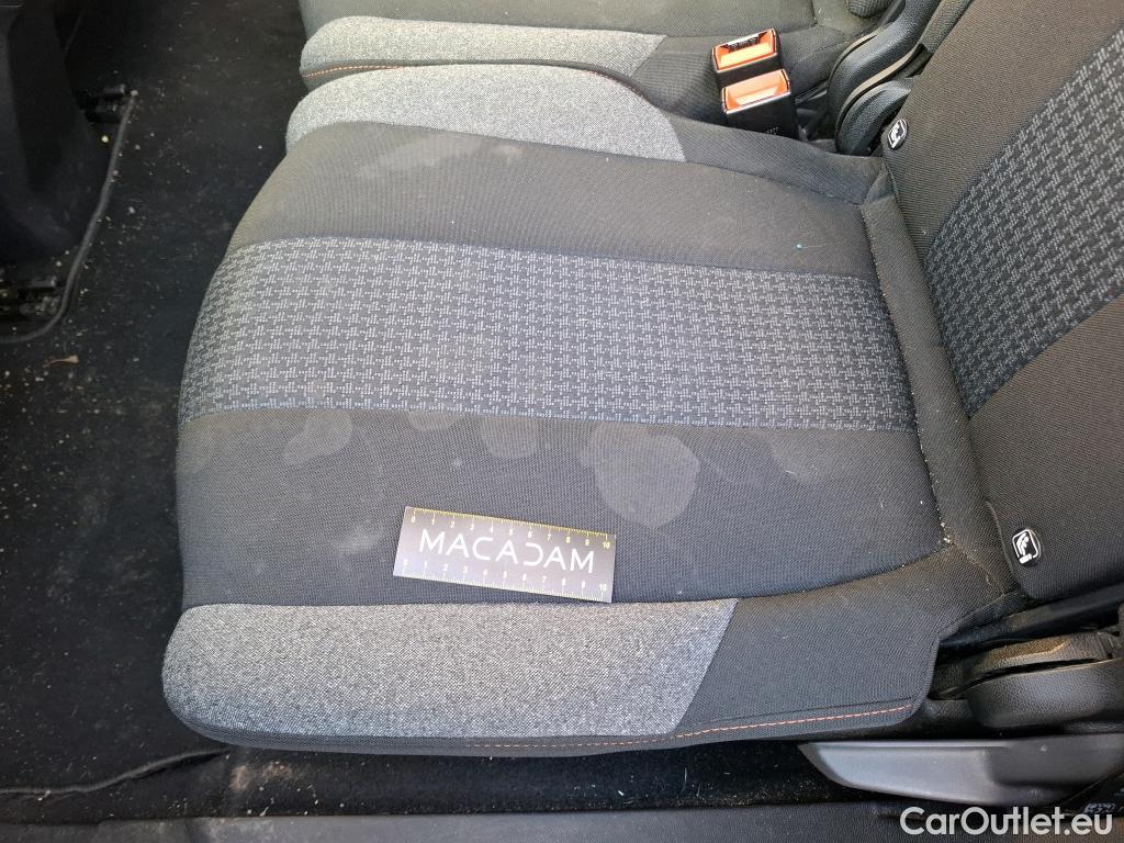  Peugeot  5008  Active Pack 1.5 HDi 130CV BVA8 7 Sieges E6d #7