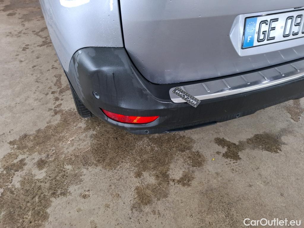  Peugeot  5008  Allure 1.5 HDi 130CV BVA8 7 Sieges E6d #33