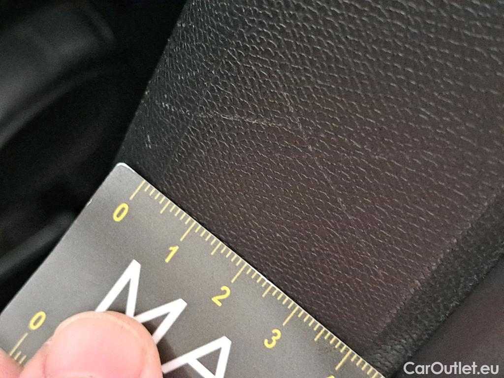  Peugeot  308  Active Business 1.5 HDi 130CV BVA8 E6dT #29