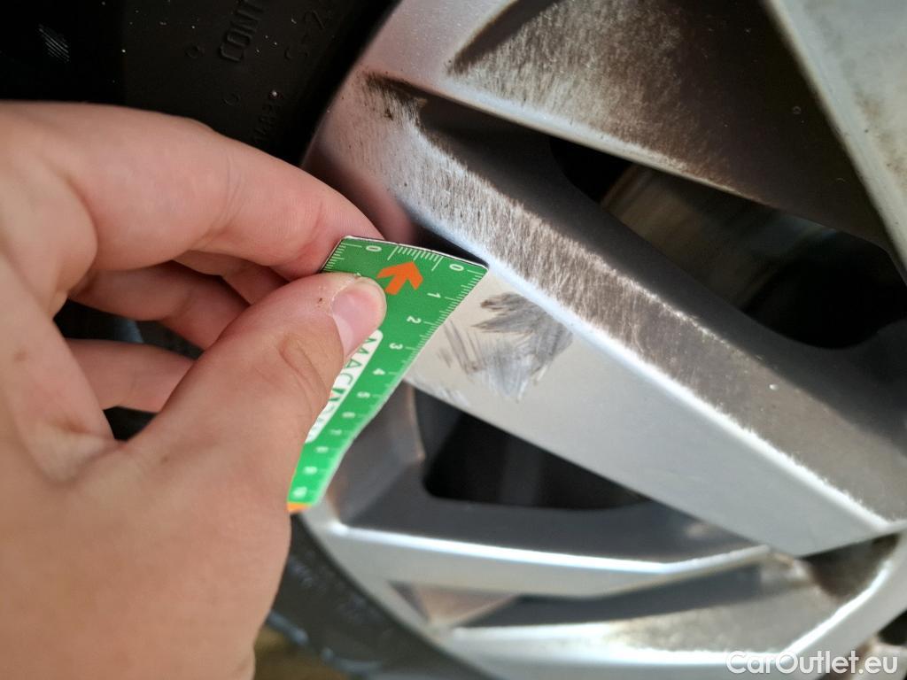  Peugeot  5008  Active Business 1.5 HDi 130CV BVA8 E6d #40