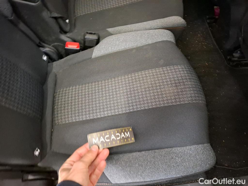  Peugeot  5008  Active Business 1.5 HDi 130CV BVA8 E6d #32