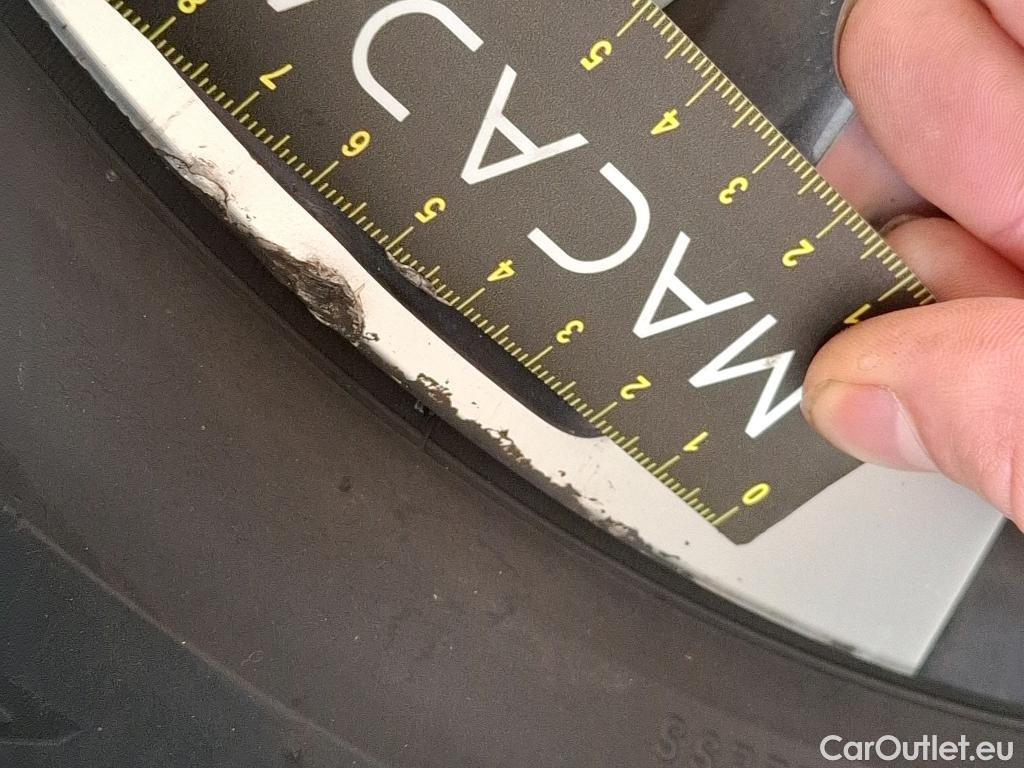  Peugeot  3008  Allure Pack 1.5 HDi 130CV BVA8 E6d #104