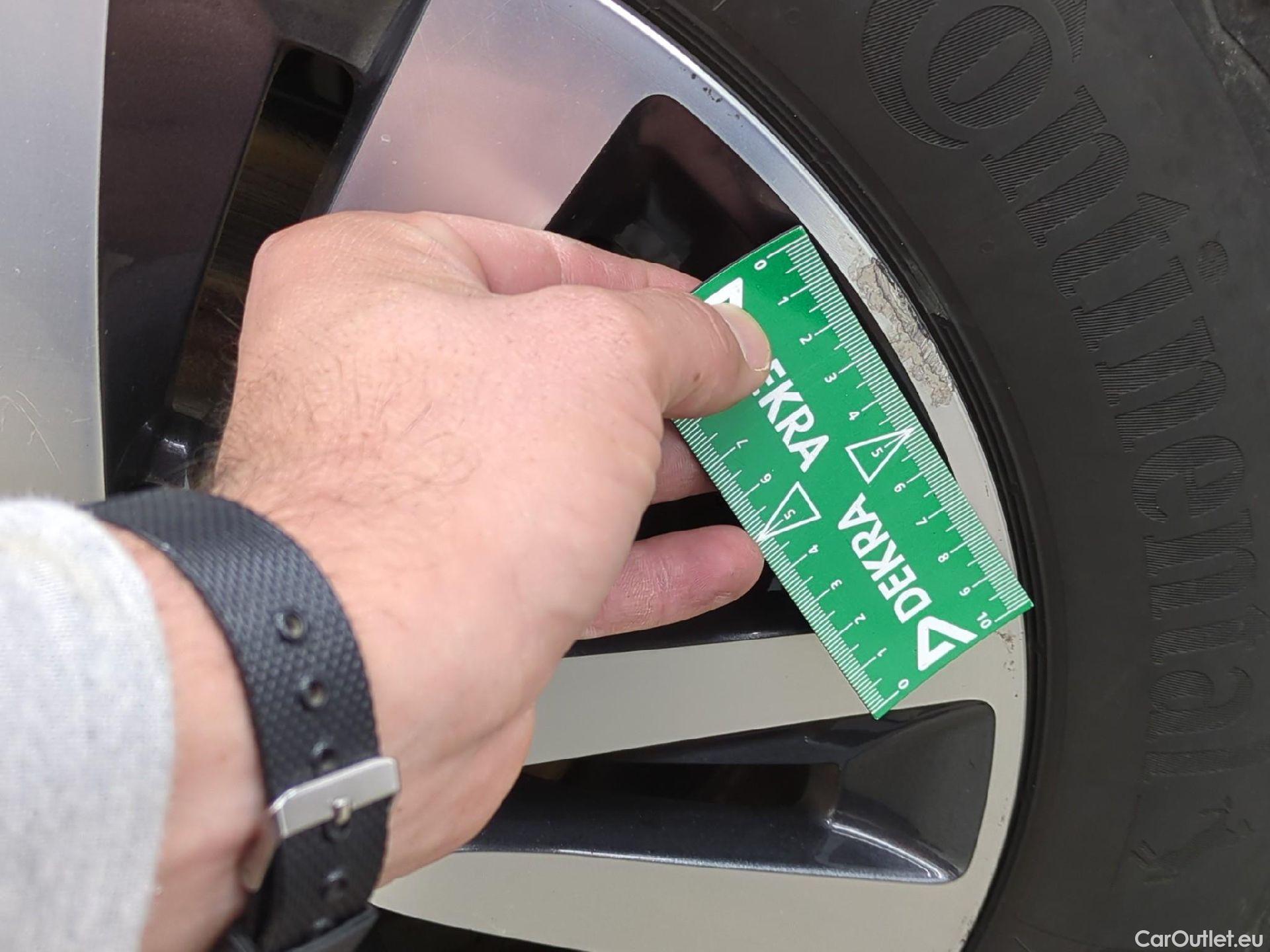  Peugeot  308  Allure 1.5 HDi 130CV BVM6 E6d #26