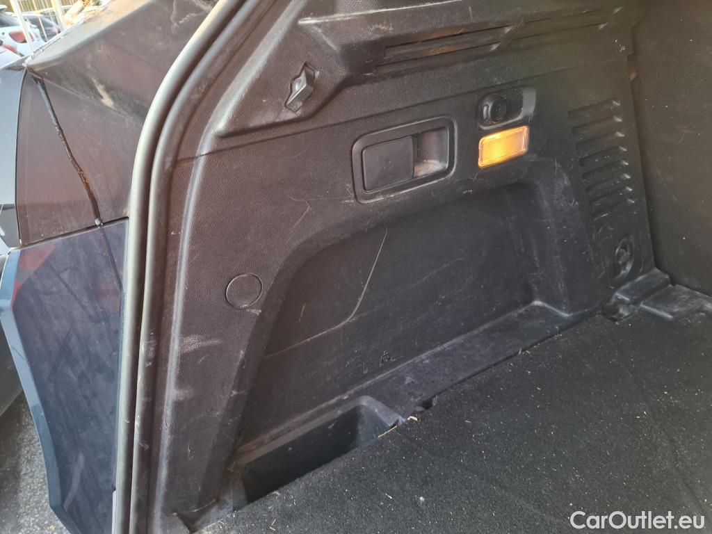  Peugeot  3008  Allure Pack 1.5 HDi 130CV BVA8 E6d #128