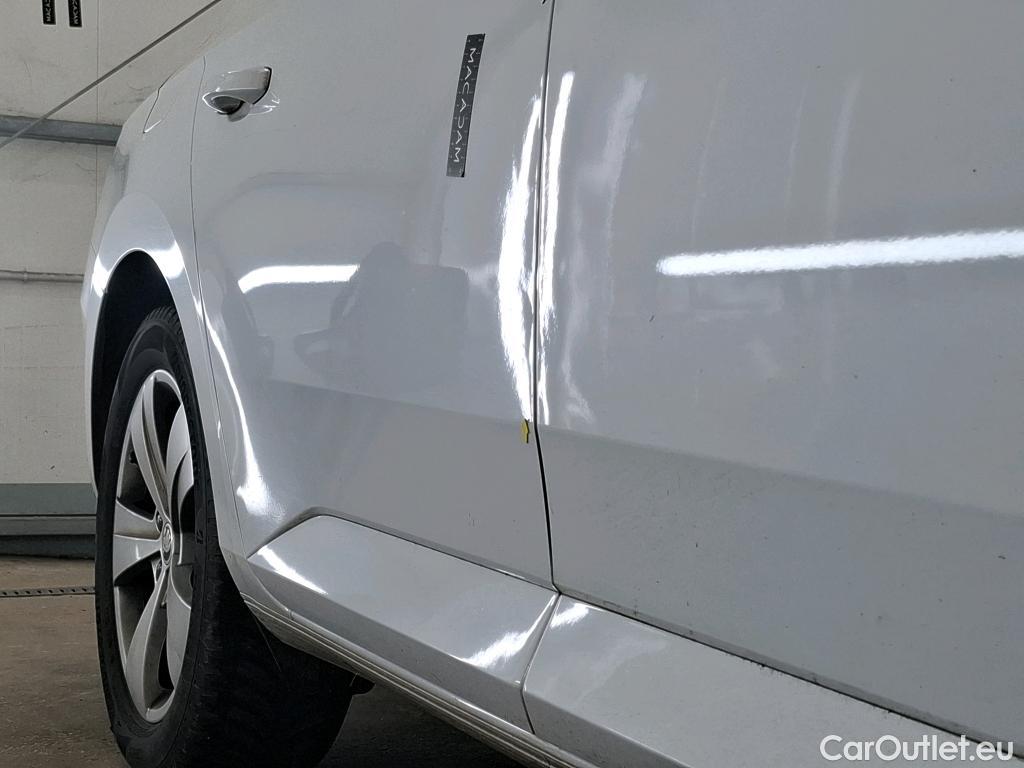  Skoda  Superb  Berline Business 2.0 TDI 150CV BVA7 E6d #10