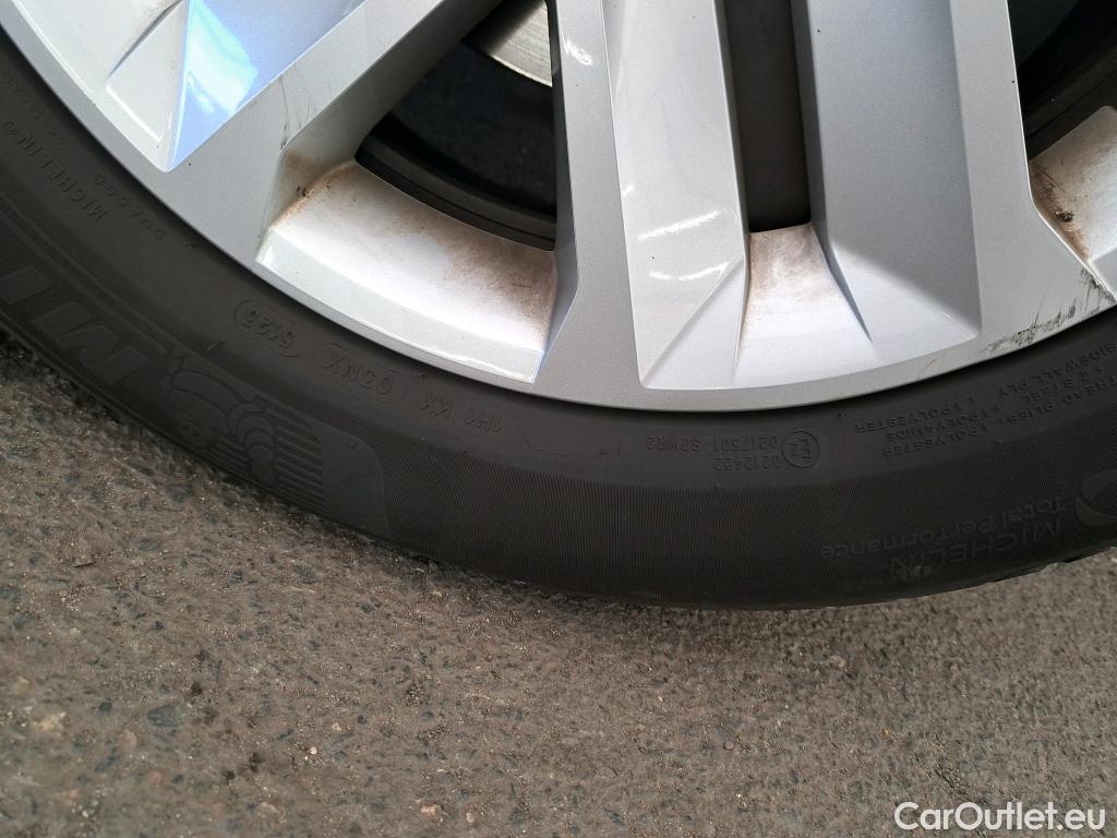  Renault  Captur  II Business 1.6 E-TECH Hybrid 145CV BVA6 E6d #22