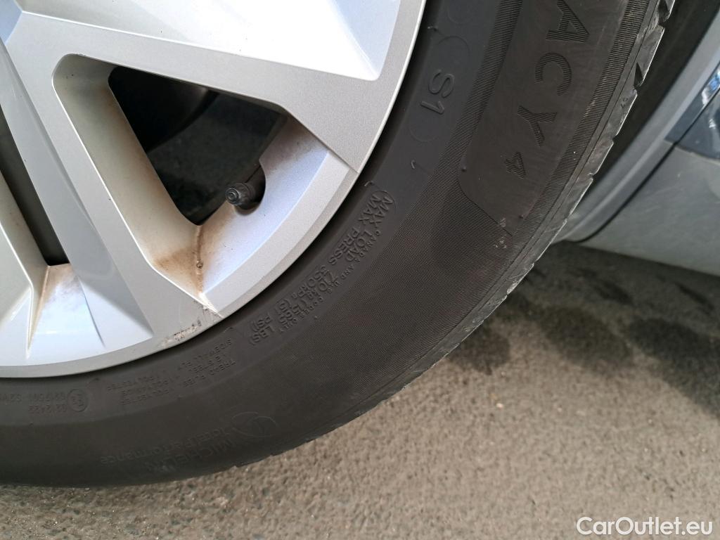  Renault  Captur  II Business 1.6 E-TECH Hybrid 145CV BVA6 E6d #21