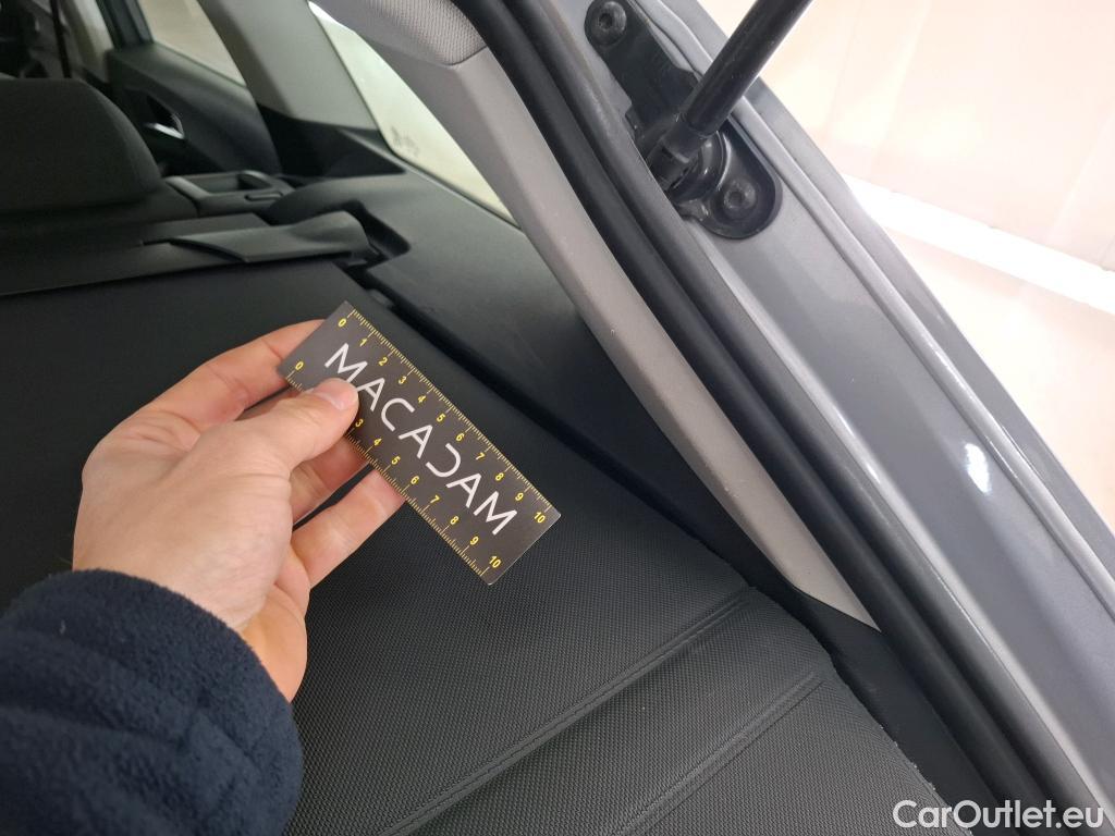  Seat  Leon SEAT  Sportstourer / 2020 / 5P / Break 2.0 TDI 150 DSG S&S Style Business #20