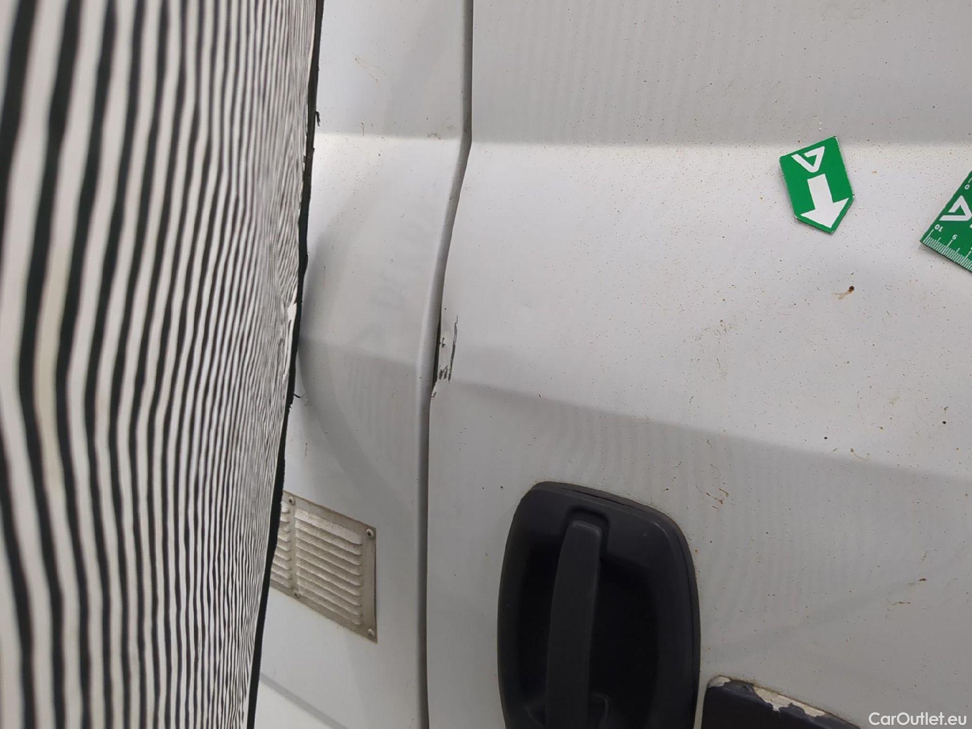  Iveco  Daily IVECO  VU 4p Fourgon 2.3 35S16 V11 H2 3520 #42