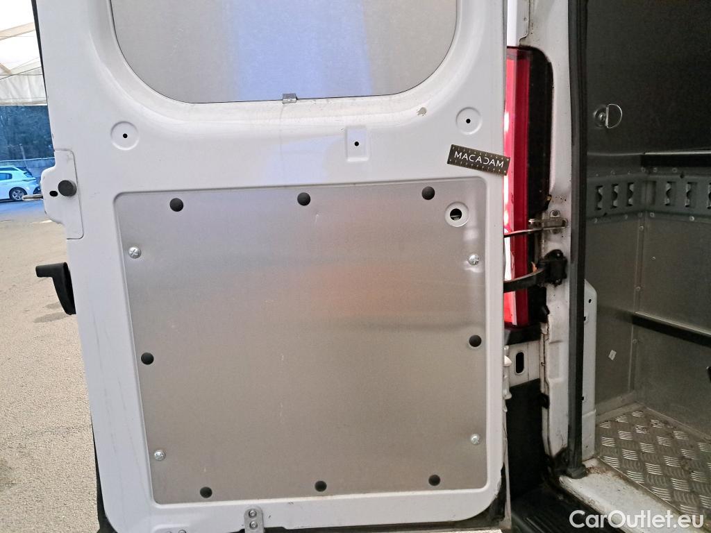  Citroen  Jumper CITROEN  / 2014 / 4P / Fourgon tôlé 35 L2H2 BlueHDi 165 S&S BVM6 Driver #13