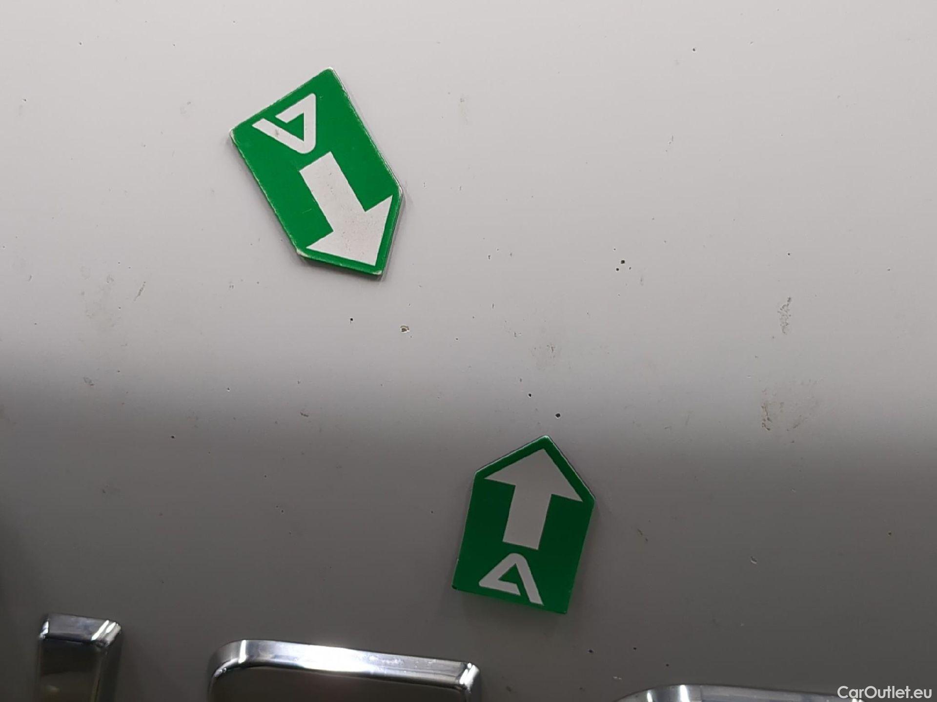  Iveco  Daily IVECO  VU 4p Fourgon 2.3 35S16 V11 H2 3520 #29