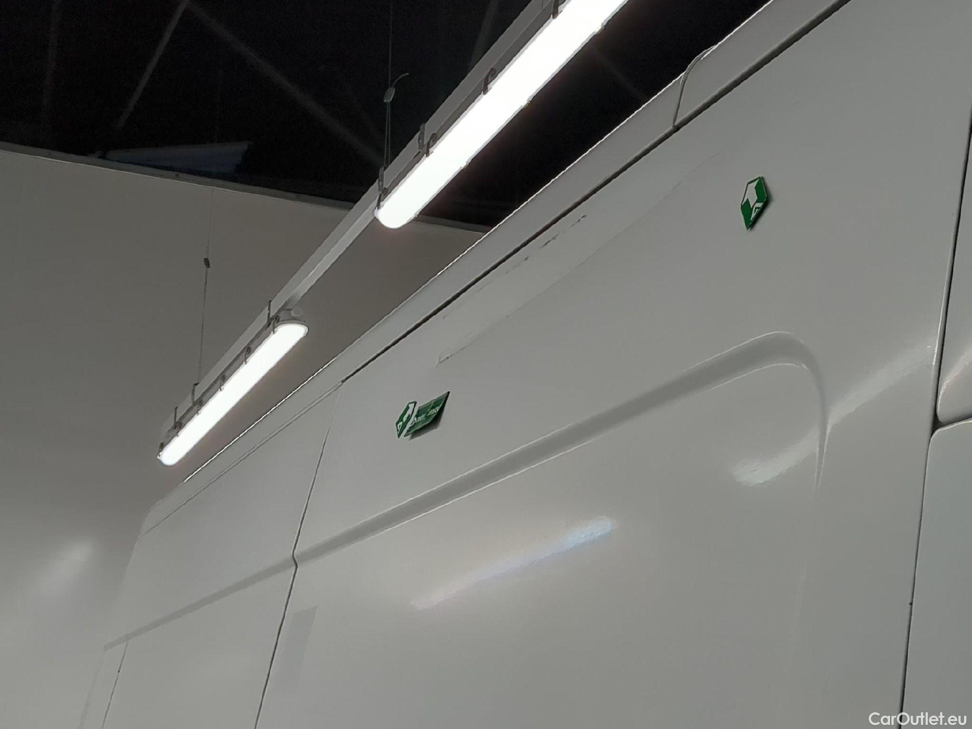  Iveco  Daily IVECO  VU 4p Fourgon 2.3 35S16 V11 H2 3520 #11