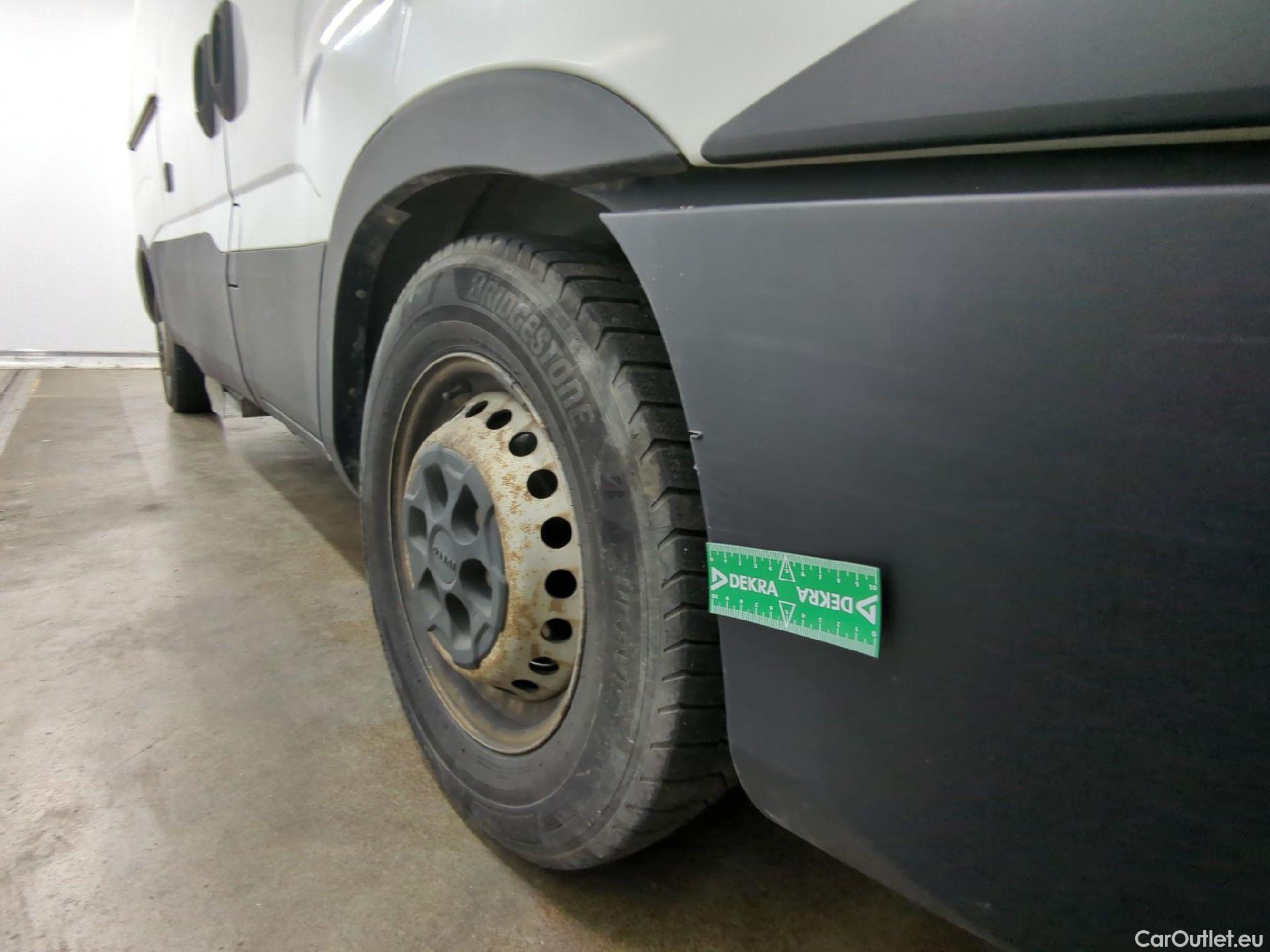  Iveco  Daily IVECO  VU 4p Fourgon 2.3 35S16 V11 H2 3520 #22