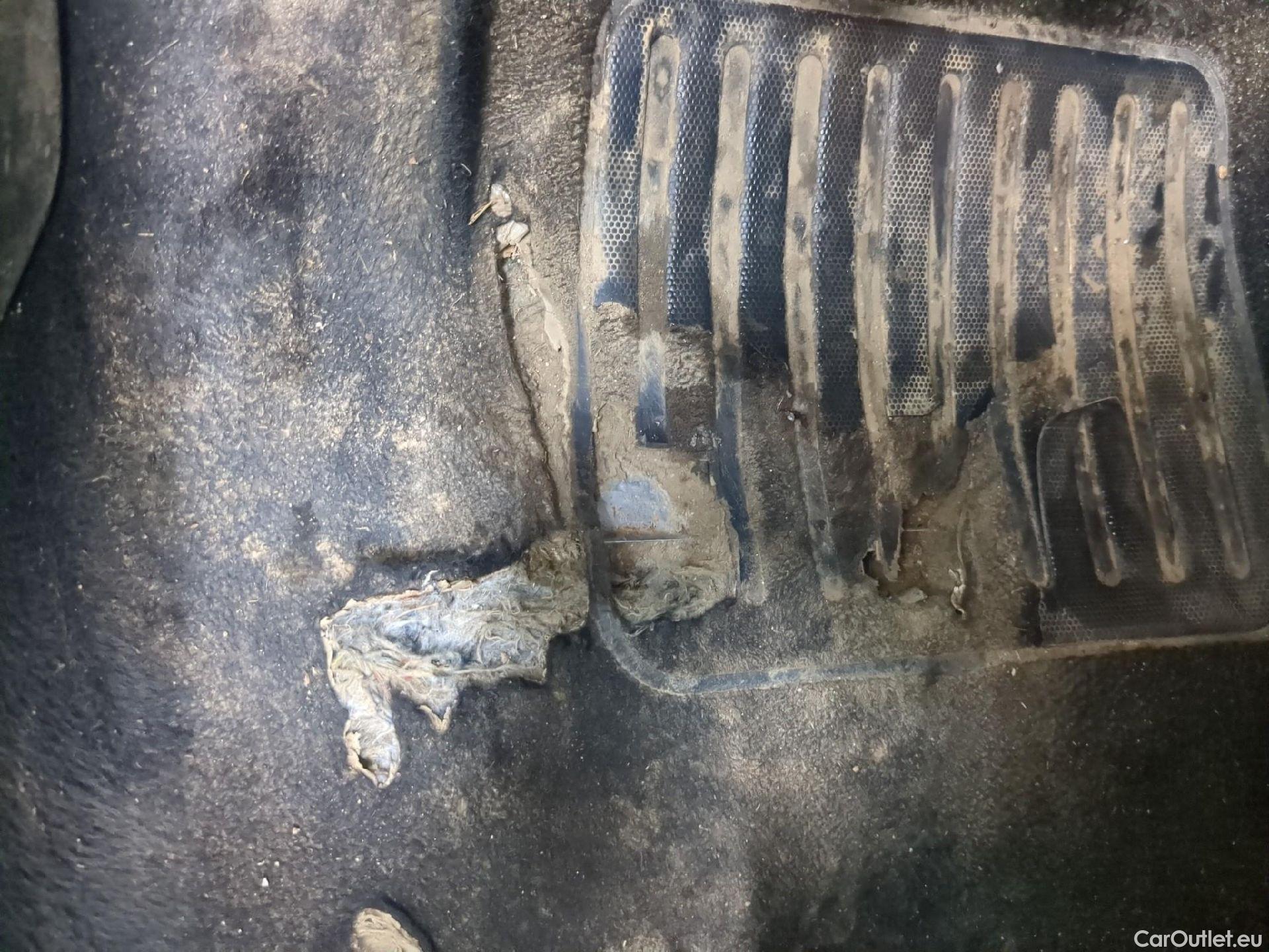  Peugeot  208  Affaire Premium Pack 1.5 HDi 100CV BVM5 E6dT #5