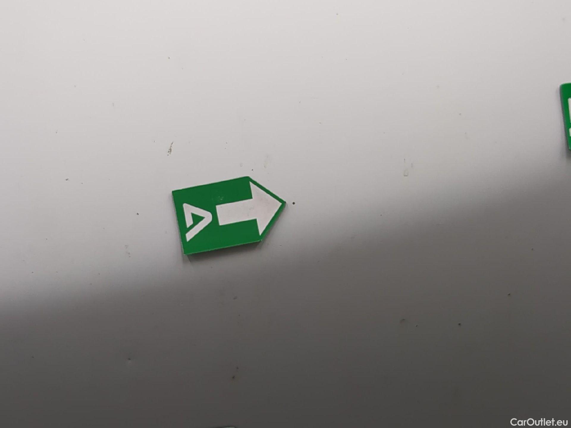  Iveco  Daily IVECO  VU 4p Fourgon 2.3 35S16 V11 H2 3520 #31