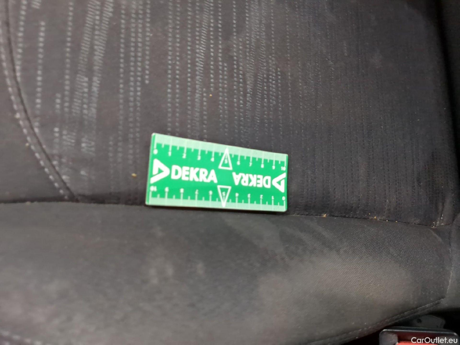  Peugeot  208  Affaire Premium Pack 1.5 HDi 100CV BVM5 E6dT #2