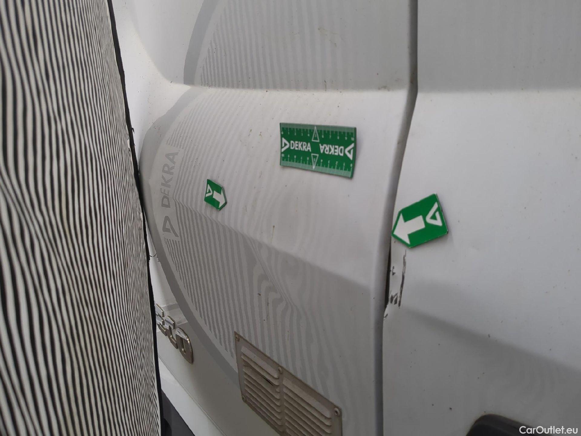  Iveco  Daily IVECO  VU 4p Fourgon 2.3 35S16 V11 H2 3520 #36