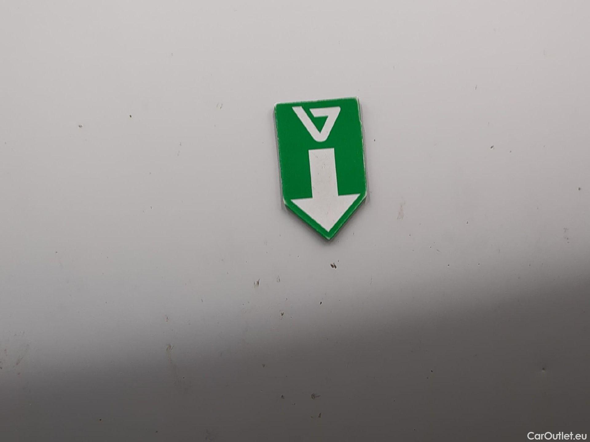  Iveco  Daily IVECO  VU 4p Fourgon 2.3 35S16 V11 H2 3520 #26