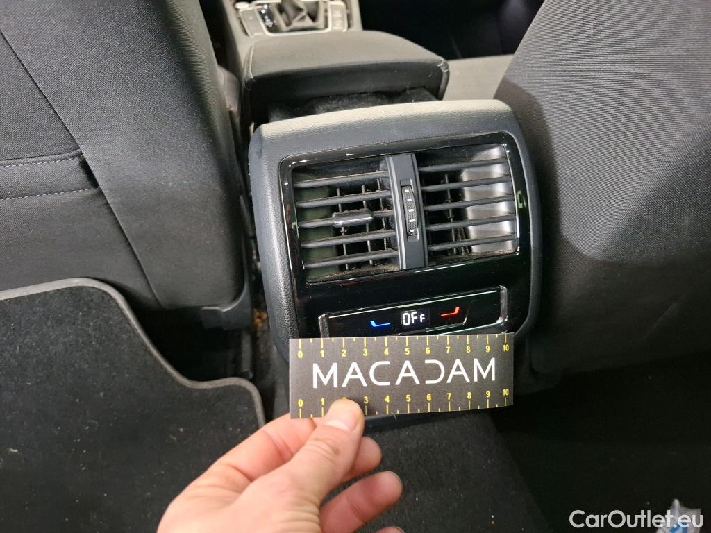  Volkswagen  Passat  Berline Business 2.0 TDI 150CV BVA7 E6d #1