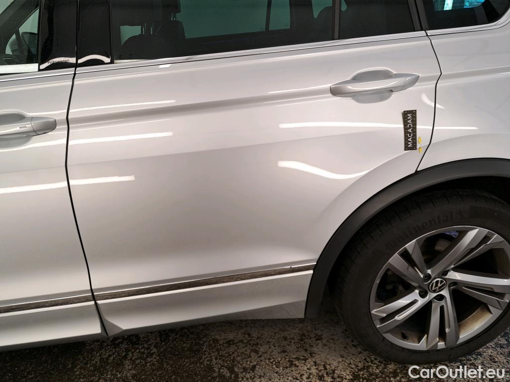  Volkswagen  Tiguan VOLKSWAGEN  / 2020 / 5P / SUV 2.0 TDI 150 DSG7 R-Line #29