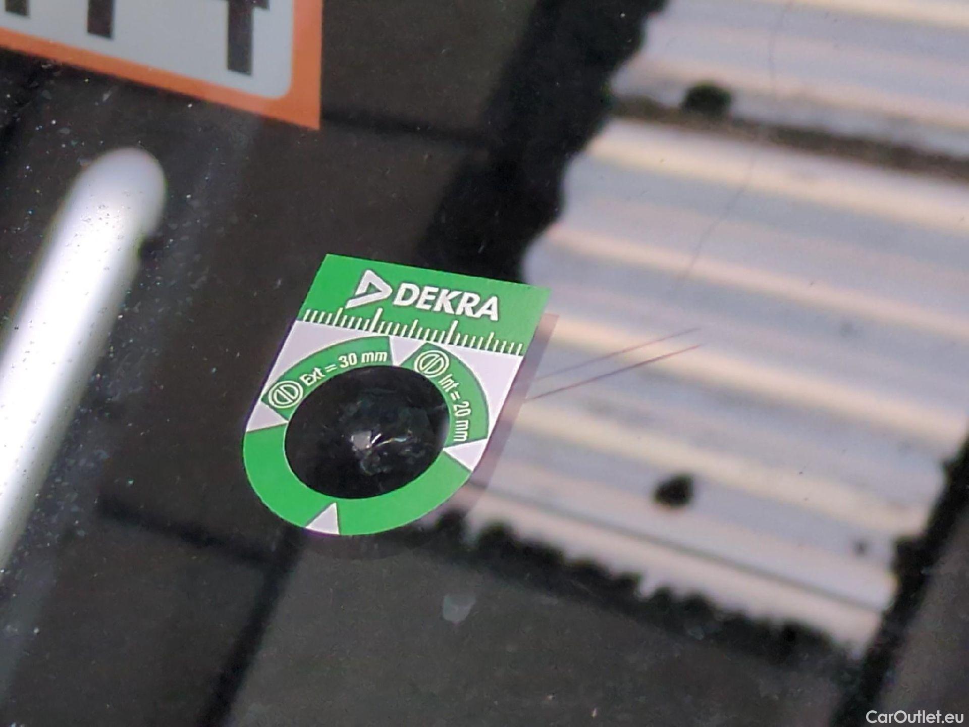  Volkswagen  Tiguan VOLKSWAGEN  / 2020 / 5P / SUV 2.0 TDI 150 DSG7 R-Line #4