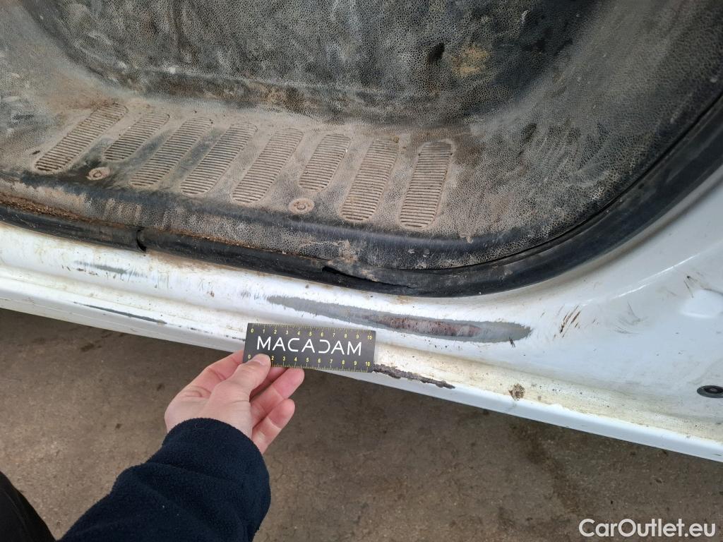  Renault  Master RENAULT  VU 4p Fourgon CA-CF F3500 L2H2 dCi 125 #31