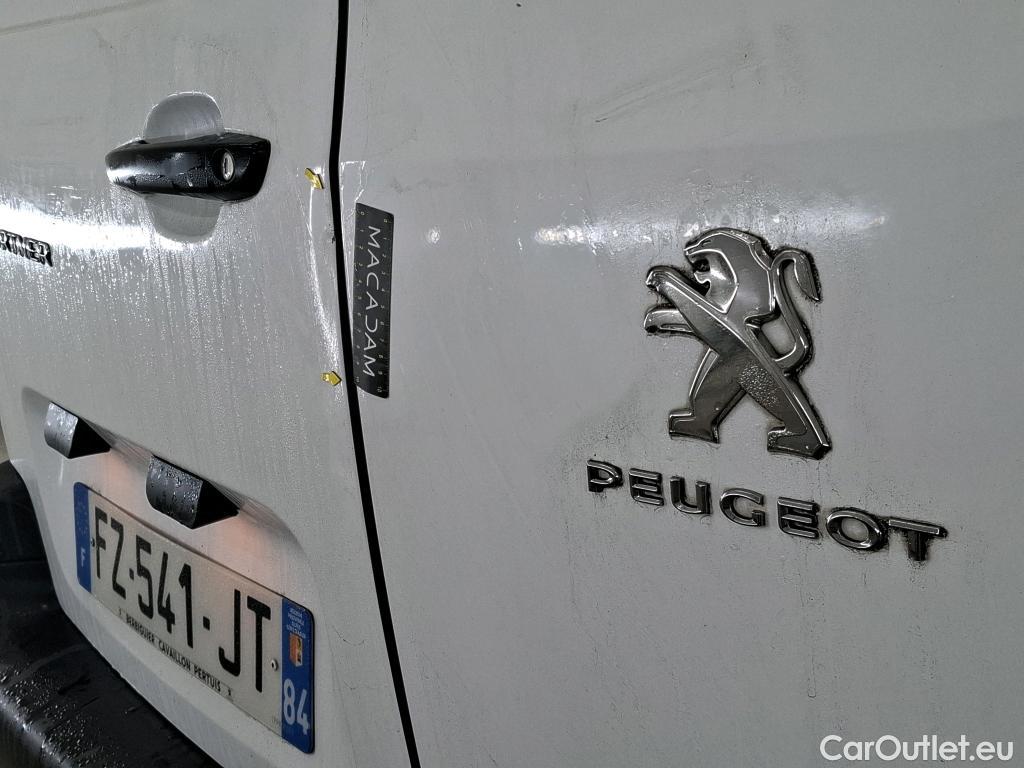  Peugeot  Partner  Asphalt L1 1.5 HDi 130CV BVA8 E6dT #10