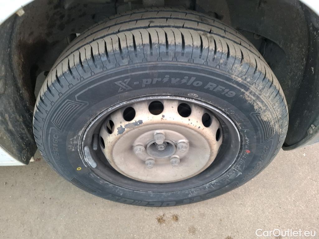  Renault  Master RENAULT  VU 4p Fourgon CA-CF F3500 L2H2 dCi 125 #53