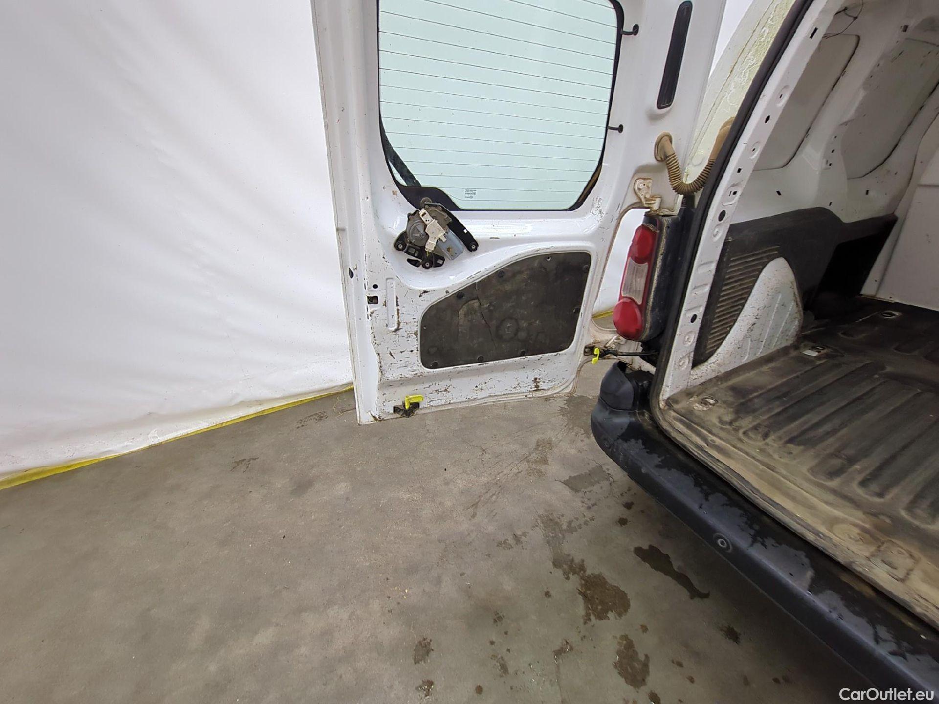  Peugeot  Partner  L1 Premium Pack 1.6 HDi 100CV BVM5 E6 #2